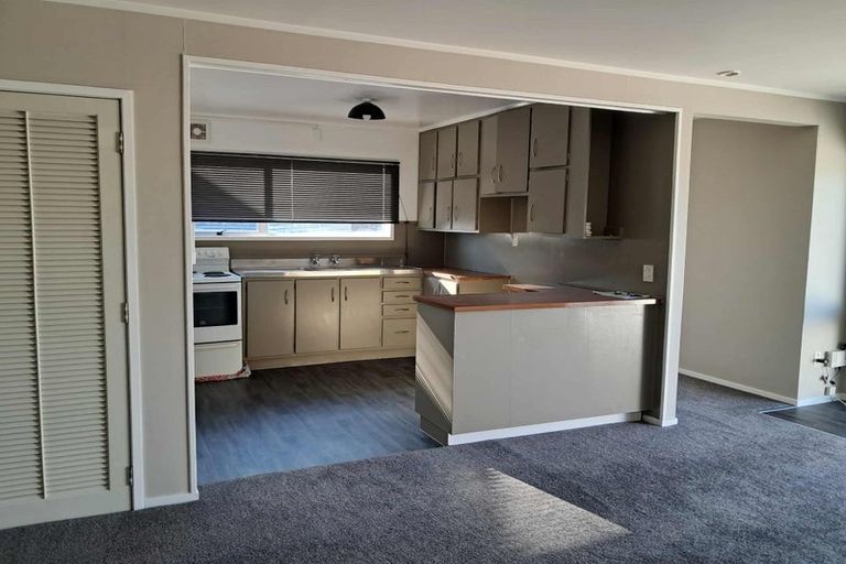 Photo of property in 2/4 Abelia Place, Papatoetoe, Auckland, 2025