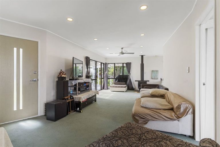 Photo of property in 8 Lorelei Place, Opaheke, Papakura, 2113