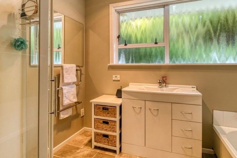 Photo of property in 37 Joll Road, Havelock North, 4130