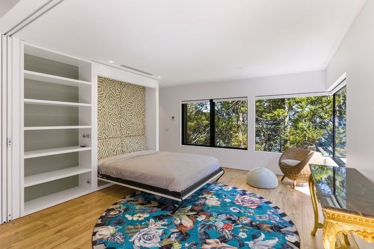 Photo of property in 34 Arapito Road, Titirangi, Auckland, 0604