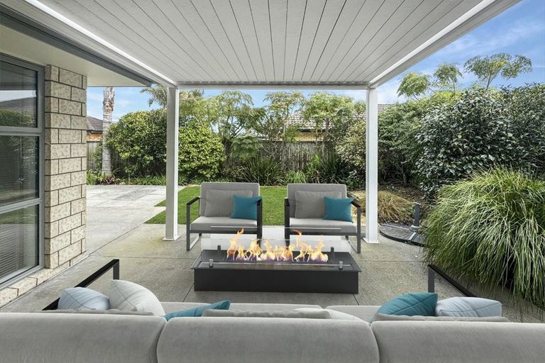 Photo of property in 9 Maple Lane, Huapai, Kumeu, 0810