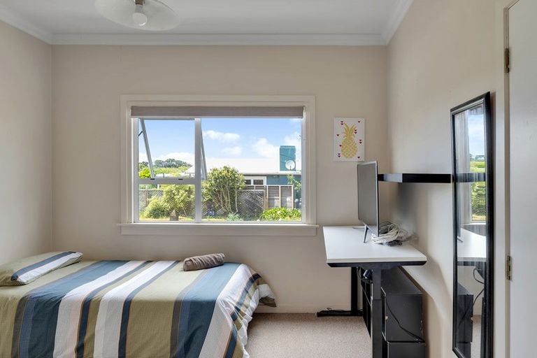 Photo of property in 9 Sackville Street, Fitzroy, New Plymouth, 4312