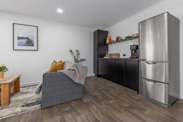 Photo of property in 42 Harry Shaw Way, Raumati South, Paraparaumu, 5032