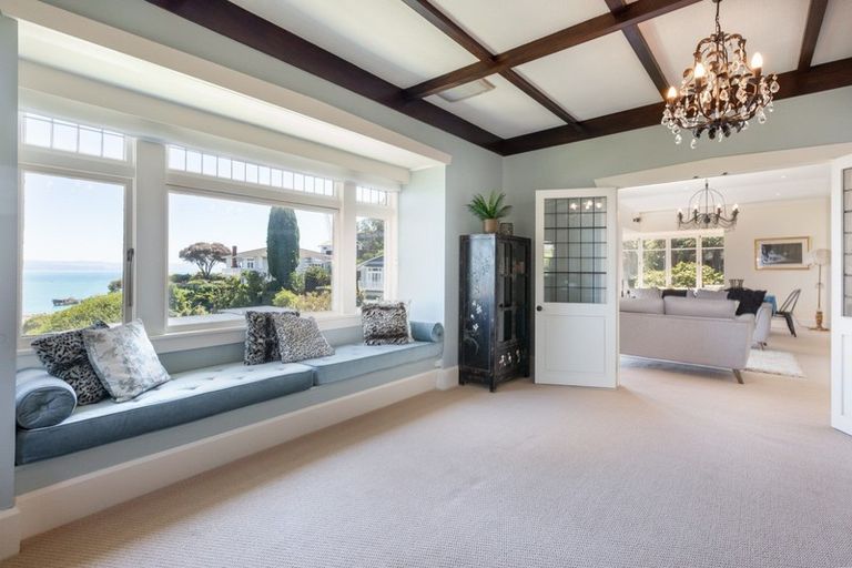 Photo of property in 30 Seapoint Road, Bluff Hill, Napier, 4110