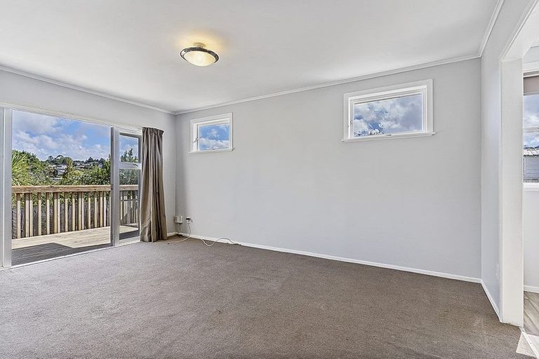 Photo of property in 16a Penfold Place, Henderson, Auckland, 0610