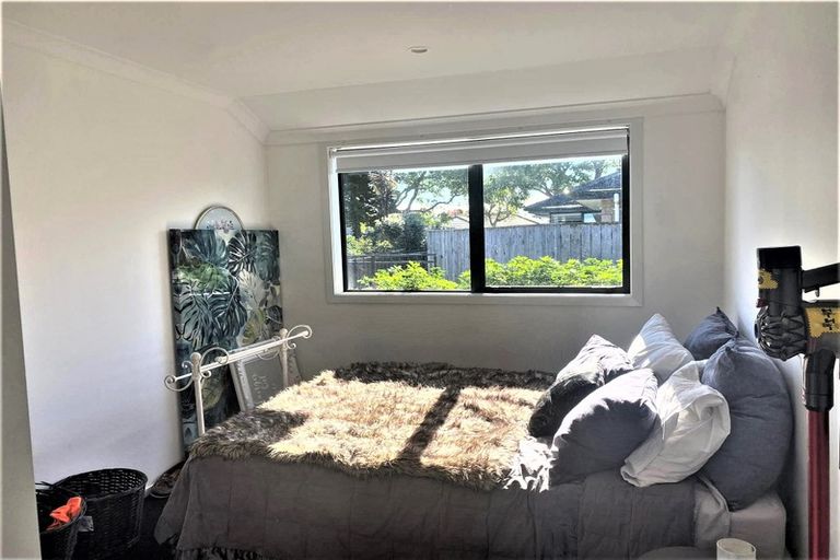 Photo of property in 548a Queen Street East, Levin, 5510