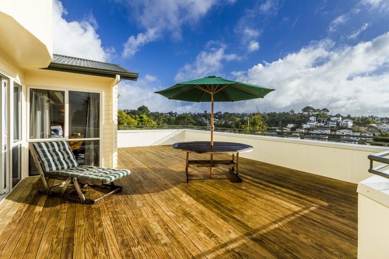 Photo of property in 121 Browns Bay Road, Browns Bay, Auckland, 0630