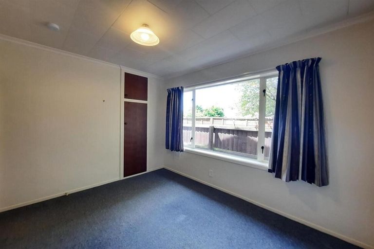 Photo of property in 2/200 Withells Road, Avonhead, Christchurch, 8042