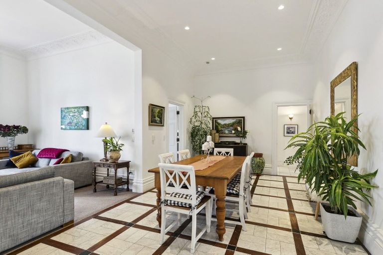 Photo of property in 2/219 The Terrace, Wellington Central, Wellington, 6011