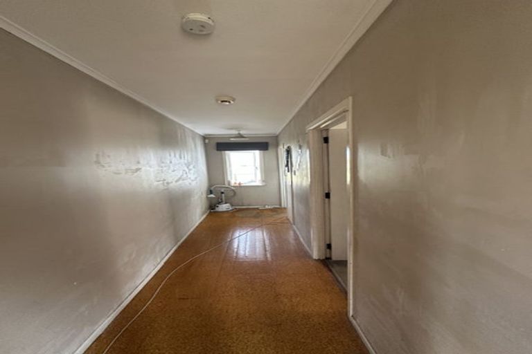 Photo of property in 84 Puriri Road, Manurewa, Auckland, 2102