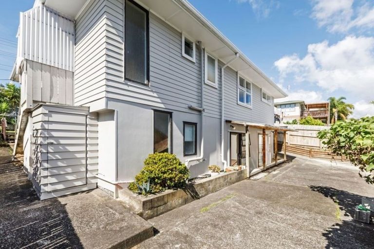 Photo of property in 1/120 Archers Road, Glenfield, Auckland, 0629