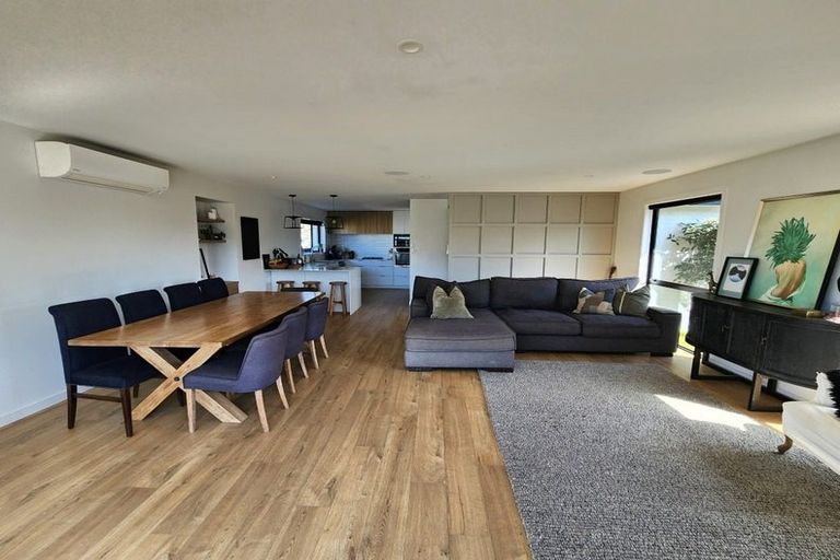 Photo of property in 20 Isleworth Road, Bishopdale, Christchurch, 8053