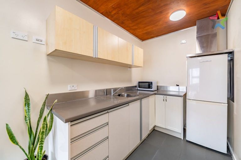Photo of property in 4 Gainsborough Grove, Belmont, Lower Hutt, 5010