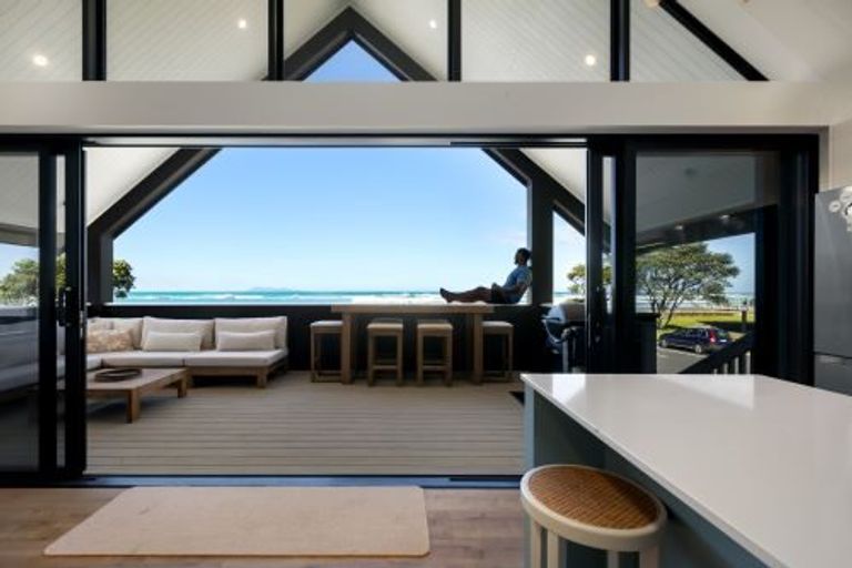 Photo of property in 10b Beach Road, Waihi Beach, 3611