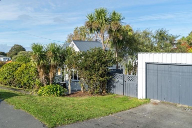 Photo of property in 5 Napier Street, Belleknowes, Dunedin, 9011