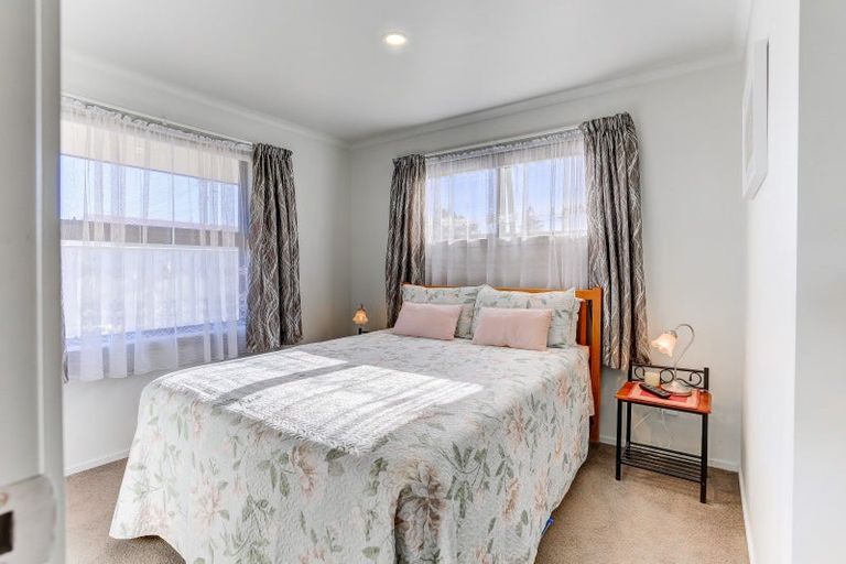 Photo of property in 11a Ashton Terrace, Castlecliff, Whanganui, 4501