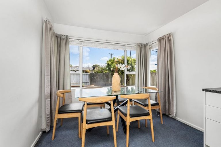 Photo of property in 15 Stackhouse Avenue, Bishopdale, Christchurch, 8053