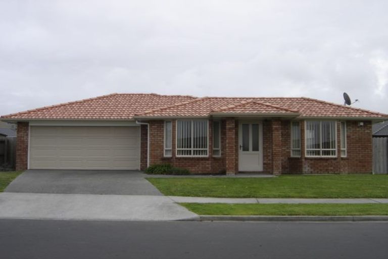 Photo of property in 38 Redcastle Drive, East Tamaki, Auckland, 2013