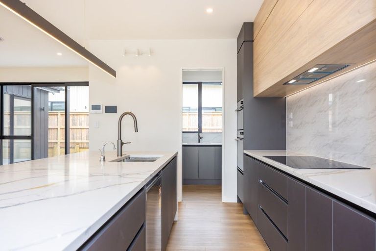 Photo of property in 25 Anehana Place, Stanmore Bay, Whangaparaoa, 0932