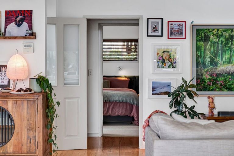Photo of property in 12 Leatham Avenue, Strandon, New Plymouth, 4312