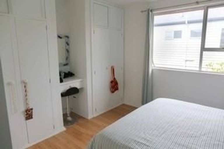 Photo of property in 4/5 Stoke Street, Sumner, Christchurch, 8081