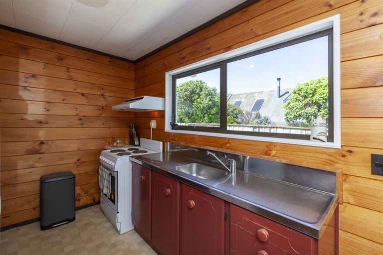 Photo of property in 61a Mazengarb Road, Paraparaumu Beach, Paraparaumu, 5032