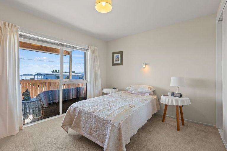 Photo of property in 2/8 Mccormacks Bay Road, Mount Pleasant, Christchurch, 8081
