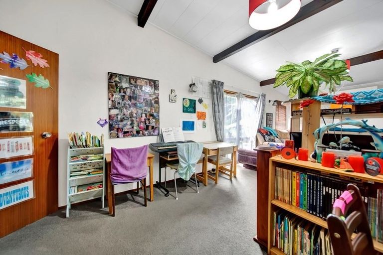 Photo of property in 3/2a Julian Place, Westown, New Plymouth, 4310