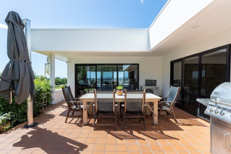 Photo of property in 116 Puketapu Road, Taradale, Napier, 4112