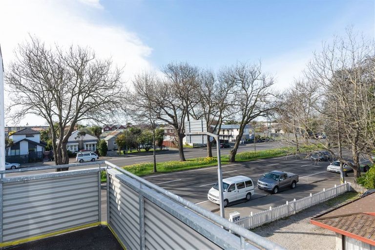 Photo of property in Amuri Park Apartments, 24/280 Bealey Avenue, Christchurch Central, Christchurch, 8013