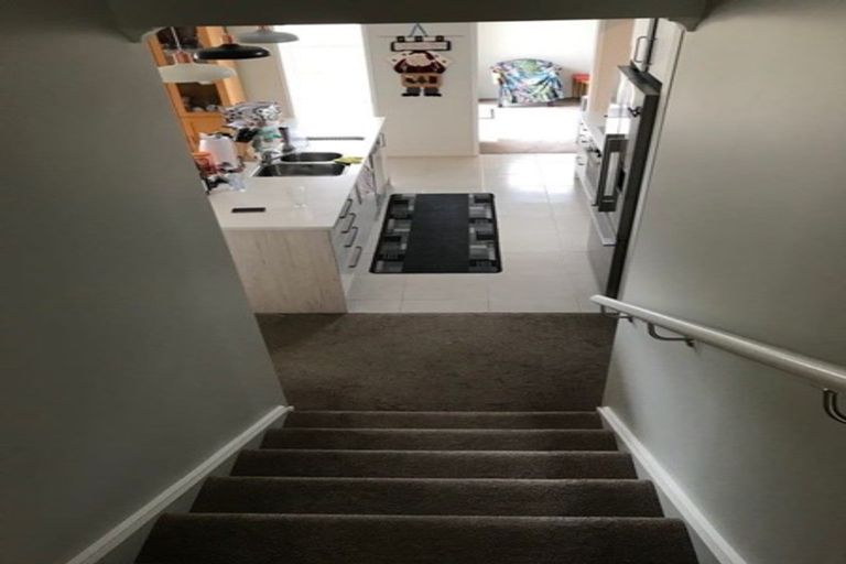 Photo of property in 42 Raithburn Terrace, Pokeno, 2402