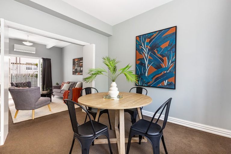 Photo of property in 4 Brougham Street, Mount Victoria, Wellington, 6011