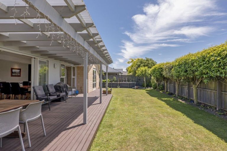 Photo of property in 10 Pemberton Drive, Darfield, 7510