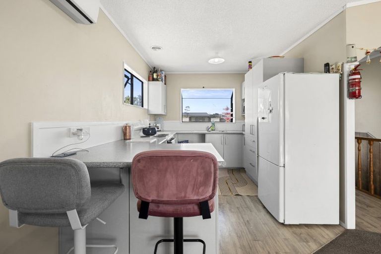 Photo of property in 4 Norrie Avenue, Raglan, 3225