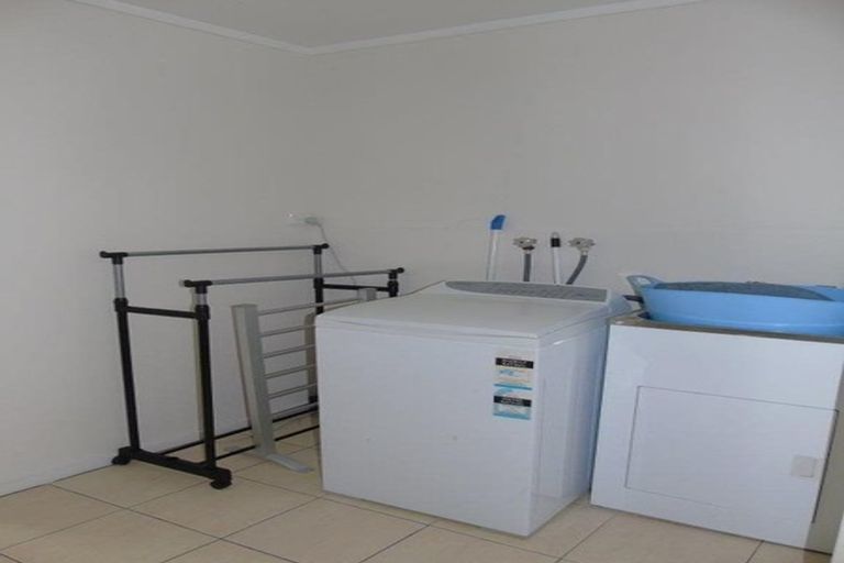 Photo of property in 2/25 Braithwaite Street, Karori, Wellington, 6012