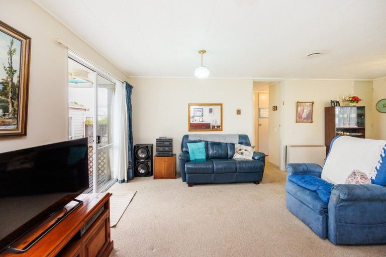 Photo of property in 24b Cargill Grove, Kelvin Grove, Palmerston North, 4414