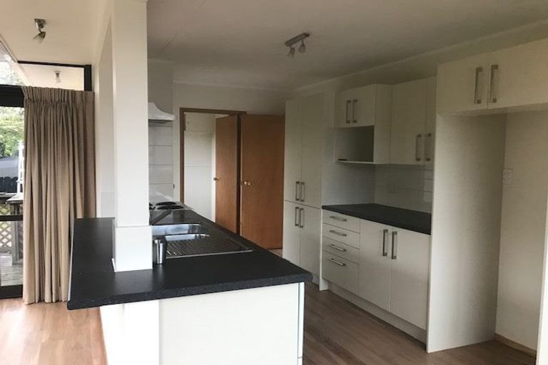 Photo of property in 1/15 Glastron Place, Bayview, Auckland, 0629