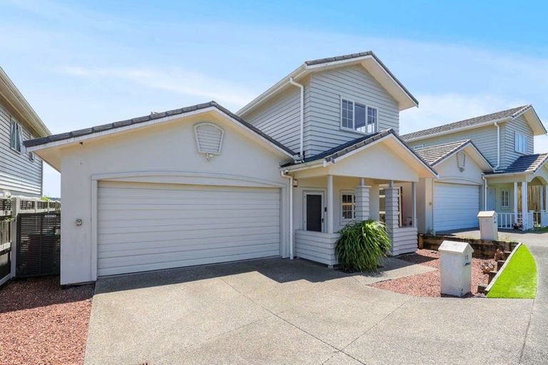 Photo of property in 16 Mulvaney Crescent, Henderson, Auckland, 0612