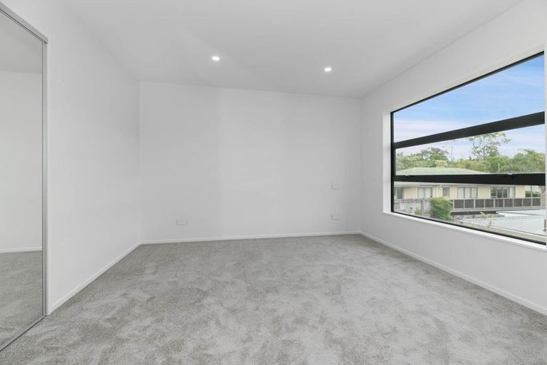 Photo of property in 44b Godley Road, Green Bay, Auckland, 0604