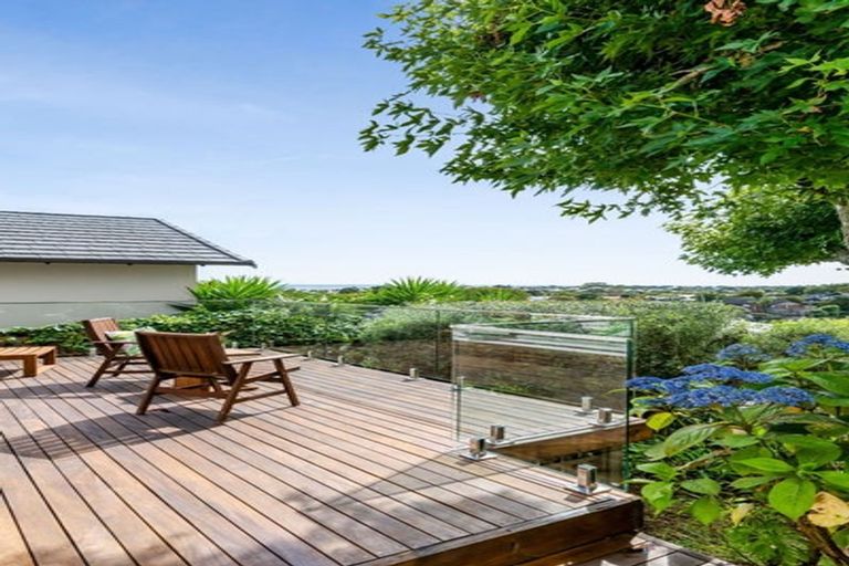 Photo of property in 86 Mangorei Road, Strandon, New Plymouth, 4312