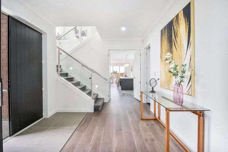 Photo of property in 50 Tir Conaill Avenue, Flat Bush, Auckland, 2019