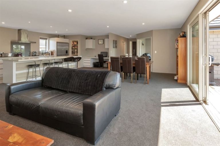 Photo of property in 14 Chestnut Place, Rangiora, 7400