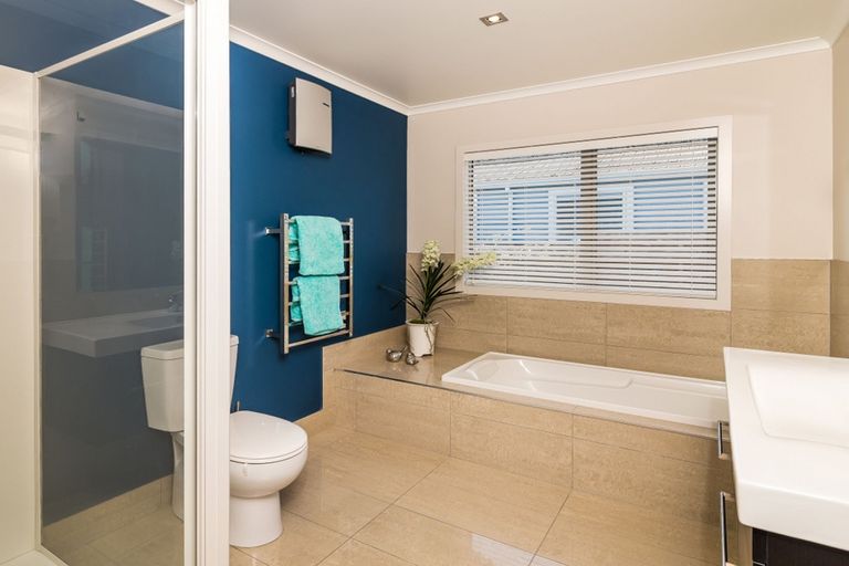 Photo of property in 31 Pukeko Way, Kinloch, Taupo, 3377