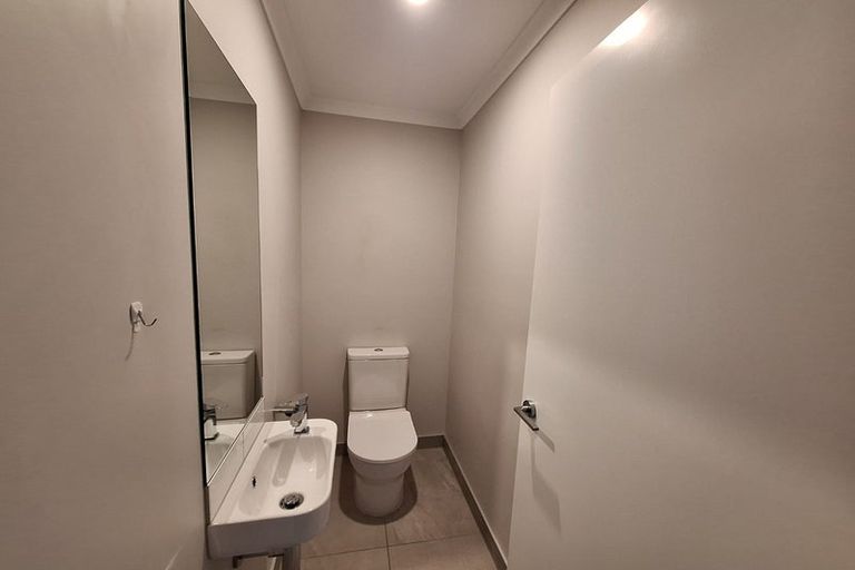 Photo of property in 9 Piko Lane, Hobsonville, Auckland, 0616