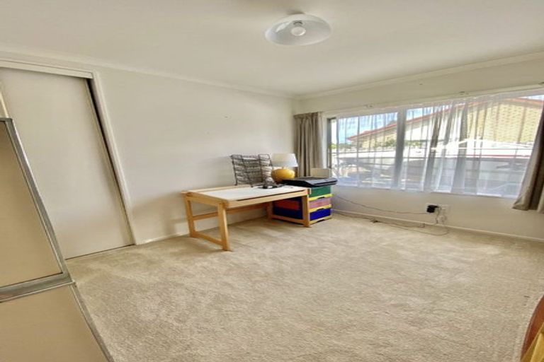 Photo of property in 84 Burswood Drive, Burswood, Auckland, 2013