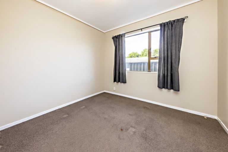 Photo of property in 2/79 Victoria Road, Papatoetoe, Auckland, 2025