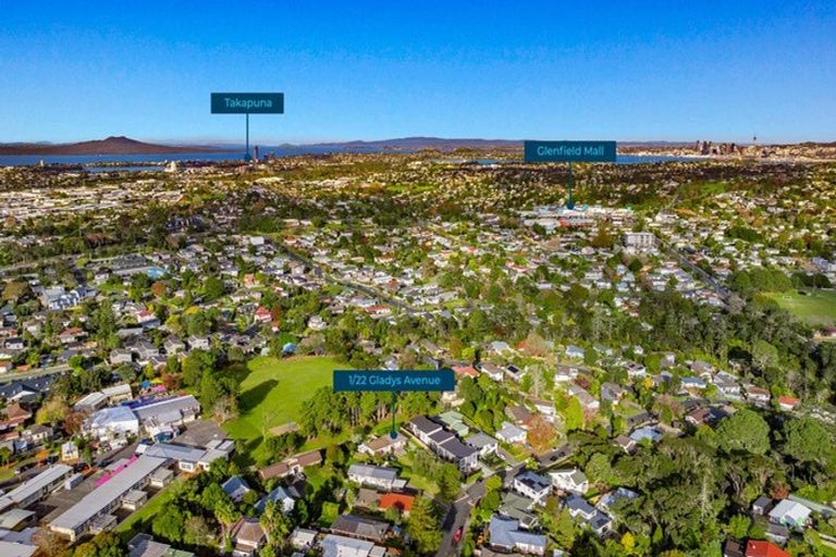 Photo of property in 1/22 Gladys Avenue, Glenfield, Auckland, 0629