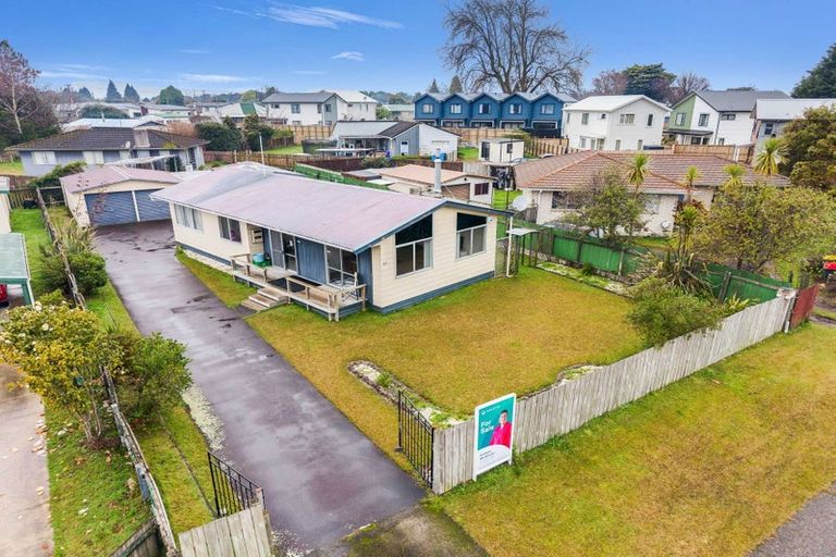 Photo of property in 23 Tania Crescent, Western Heights, Rotorua, 3015