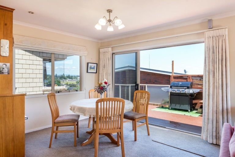 Photo of property in 92 Cambridge Road, Hillcrest, Hamilton, 3216