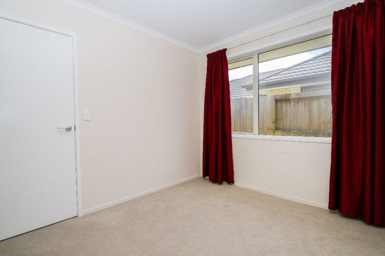 Photo of property in 14 Teatree Close, Huntington, Hamilton, 3210